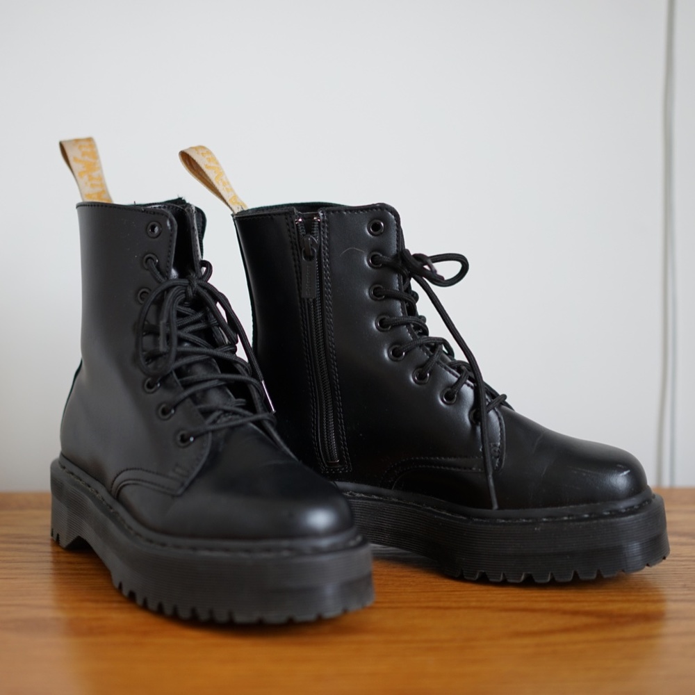 Dr. Martens / Doc Martens JADON vegan leather boots!